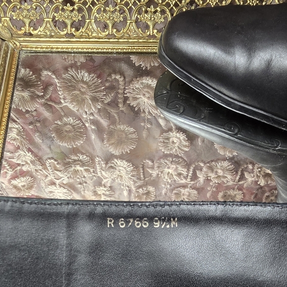 Brighton Women's Size 9.5 Tease Black Genuine Leather Knee High Heeled Boots - Picture 7 of 11